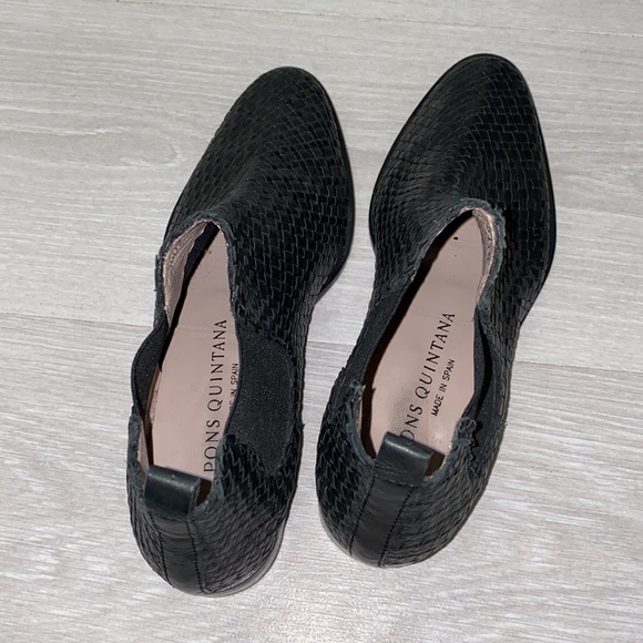 Black leather booties - Picture 3 of 4